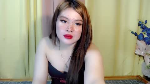 Snapshot of lovelyrhean chatting on 02-04-25, 12:00 Rhean online show from 02-04-25, 12:00