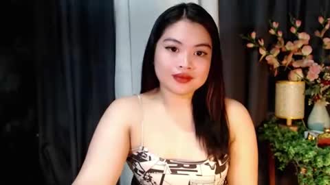 Snapshot of lovelyrhean chatting on 09-14-25, 01:21 Rhean online show from 09-14-25, 01:21