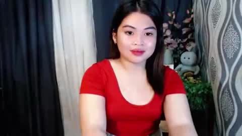 Snapshot of lovelyrhean chatting on 09-30-25, 10:26 Rhean online show from 09-30-25, 10:26