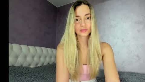 Lovely Rose online show from 11-07-25, 04:07