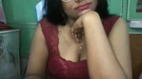 Snapshot of lovelyrose36 chatting on 03-25-26, 06:25 lovelyrose36 online show from 03-25-26, 06:25