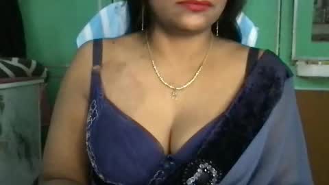 Snapshot of lovelyrose36 chatting on 05-23-26, 05:17 lovelyrose36 online show from 05-23-26, 05:17