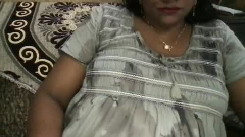Snapshot of lovelyrose36 chatting on 06-29-26, 05:57 lovelyrose36 online show from 06-29-26, 05:57