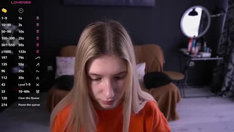 Anna online show from 02-12-26, 09:37