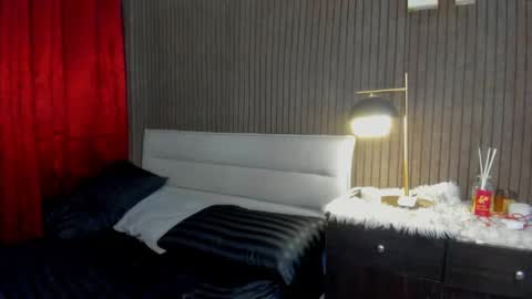 pauleen online show from 02-08-25, 04:03