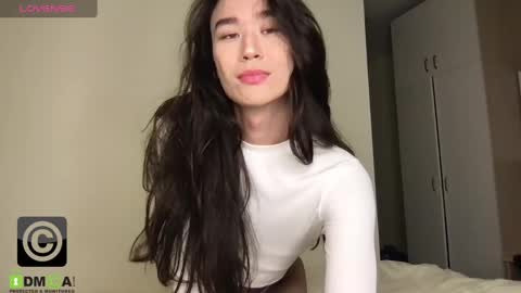 Snapshot of lovememore000 chatting on 02-21-25, 02:16 Mikie online show from 02-21-25, 02:16