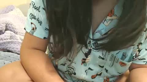 loveoha8 online show from 12-22-25, 08:11