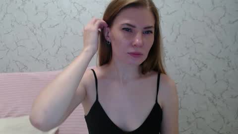 Mary Love online show from 10-21-25, 03:24