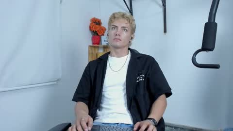 kevin online show from 09-09-25, 03:50