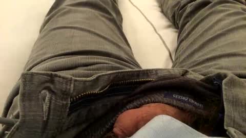 Snapshot of lover_tom chatting on 11-18-25, 05:17 Tom online show from 11-18-25, 05:17