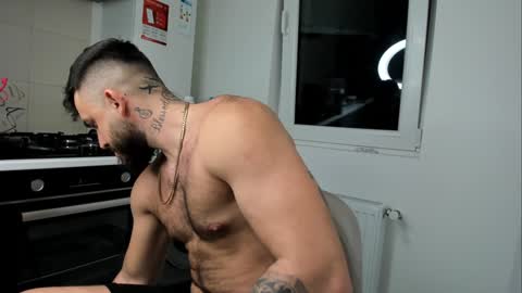 Snapshot of lovermike_ chatting on 12-08-24, 06:39 Mike online show from 12-08-24, 06:39