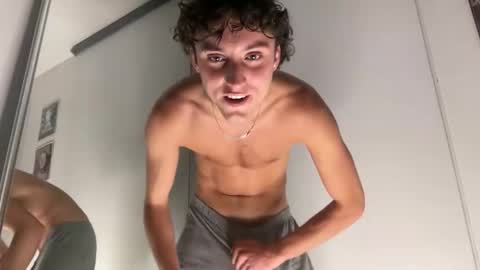 Leo Loves online show from 03-20-26, 03:11