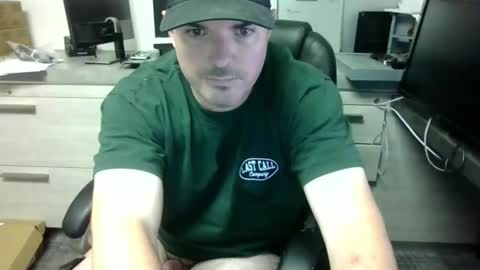 Snapshot of lovetofps chatting on 12-04-24, 11:02 Love2Game online show from 12-04-24, 11:02