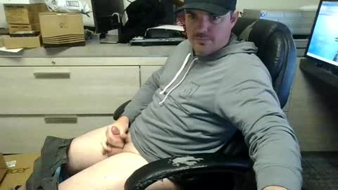 Snapshot of lovetofps chatting on 12-20-24, 06:13 Love2Game online show from 12-20-24, 06:13