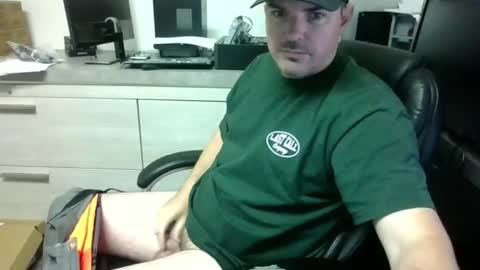 Snapshot of lovetofps chatting on 12-27-24, 06:20 Love2Game online show from 12-27-24, 06:20