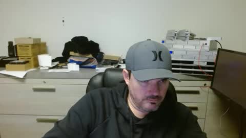 Snapshot of lovetofps chatting on 12-04-25, 09:45 Love2Game online show from 12-04-25, 09:45