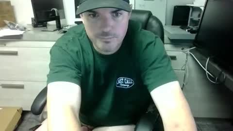 Snapshot of lovetofps chatting on 01-08-26, 05:37 Love2Game online show from 01-08-26, 05:37