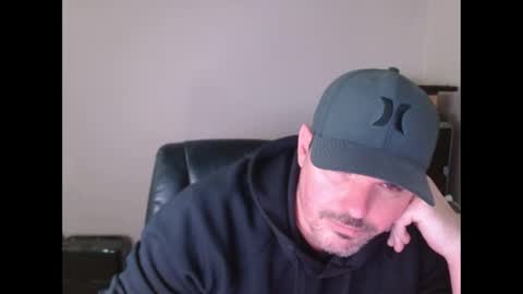 Snapshot of lovetofps chatting on 02-02-26, 09:19 Love2Game online show from 02-02-26, 09:19