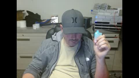 Snapshot of lovetofps chatting on 03-15-26, 06:36 Love2Game online show from 03-15-26, 06:36