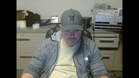 Snapshot of lovetofps chatting on 03-30-26, 06:36 Love2Game online show from 03-30-26, 06:36