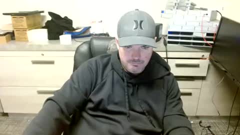 Snapshot of lovetofps chatting on 04-04-26, 04:15 Love2Game online show from 04-04-26, 04:15