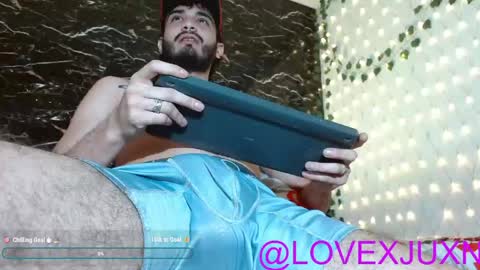 lovexjuxn77 online show from 04-22-26, 08:54