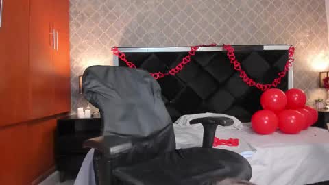 Darcy online show from 02-13-25, 03:03