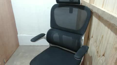 Snapshot of loving_ellah19 chatting on 11-10-25, 01:21 loving_ellah19 online show from 11-10-25, 01:21