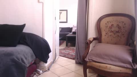 Snapshot of lovio75 chatting on 05-31-26, 06:09 lovio75 online show from 05-31-26, 06:09