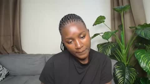 Snapshot of loyalcutie chatting on 05-13-26, 05:27 loyalcutie online show from 05-13-26, 05:27