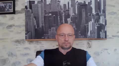 Espigle online show from 04-20-26, 09:01