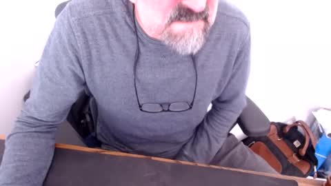 lreed090 online show from 02-09-26, 06:23