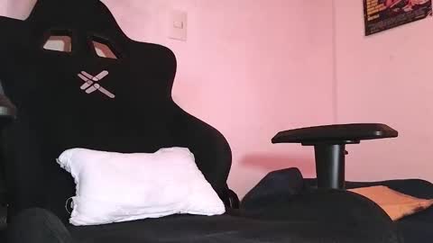   online show from 12-22-25, 02:36