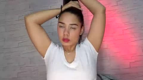luana02ferrer online show from 07-26-26, 12:41