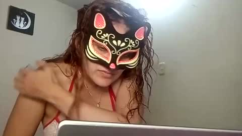Snapshot of luana363 chatting on 01-26-25, 12:05 luana363 online show from 01-26-25, 12:05