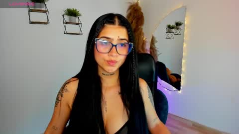 Luana online show from 01-14-25, 02:11