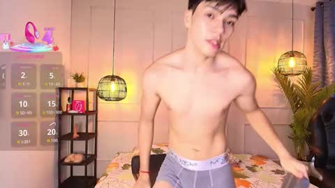 lUAN online show from 12-20-25, 08:49