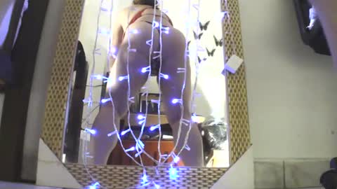 Snapshot of luanna837 chatting on 12-21-24, 12:27 luanna837 online show from 12-21-24, 12:27