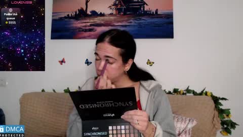 luara_ online show from 04-07-26, 06:58