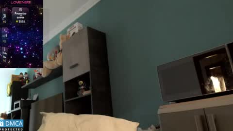 luara_ online show from 04-11-26, 11:36