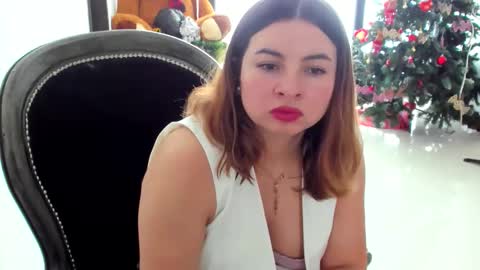 luara__01__lecat_1 online show from 12-18-25, 05:41