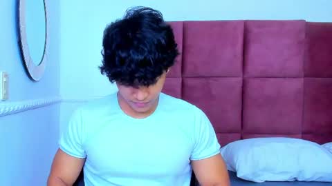 Snapshot of luca_mashle chatting on 06-29-26, 04:30 luca_mashle online show from 06-29-26, 04:30