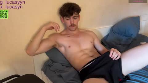 Snapshot of luca_syn chatting on 07-25-26, 01:30 Luca S online show from 07-25-26, 01:30