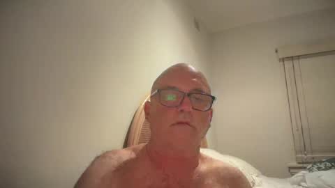 lucas10004 online show from 01-05-25, 10:43
