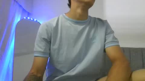 Snapshot of lucas_hernandez1 chatting on 04-14-26, 11:44 Lucas online show from 04-14-26, 11:44