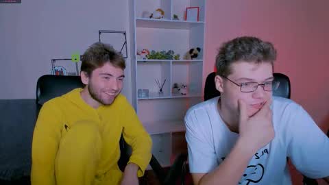 lucas_long_ online show from 10-09-25, 07:23