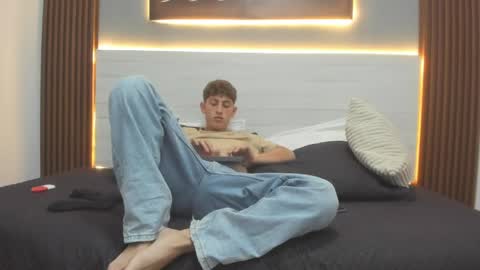 Lucas online show from 06-09-26, 04:13