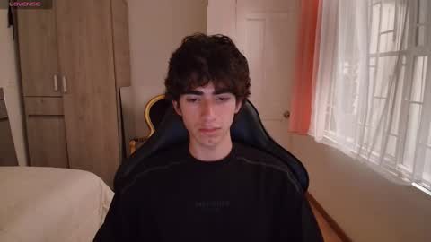 lucas_xo online show from 09-19-25, 10:21