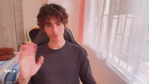 lucas_xo online show from 10-04-25, 08:29