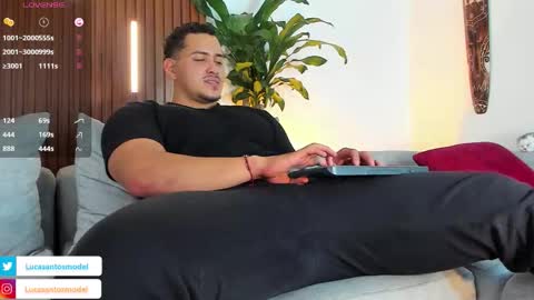 LUCA SANTOS online show from 10-25-25, 01:24